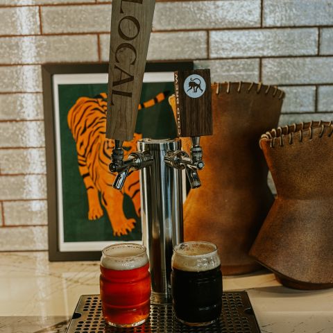 Just another perk of calling LOCAL home. 

Free local beer and nitro cold brew on tap! 🍺☕️

#livelocal #apartmentamenities #nashvilleapartments #midtownnashville #apartmentsinnashville