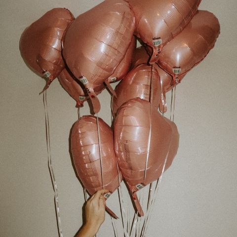 pov: you’re spending valentines week at LOCAL 💌

join us this coming thursday, february 12th for our valentines social, from 5:30-7:30pm! 

✨ festive cocktails/mocktails 
🍓 sweet treats & light bites 
📸 valentines photo opp 

see you there, LOCALS! 

#residentevent #valentines #livelocal #nashville