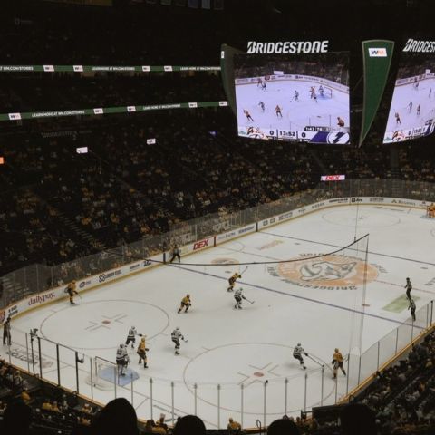 Smashville, we’re coming for you! 🏒💛

Game nights hit different when you’re a LOCAL. From Preds game nights at Bridgestone Arena to all the excitement of Music City, being a LOCAL comes with its perks.

More hockey, more hometown pride, more reasons to love where you live! 💛💙

#livelocal #nashvilleapartments #midtownnashville #nashvillepredators #smashville