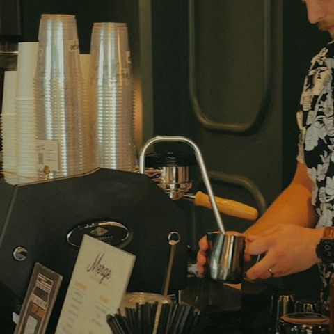 Thank you to @mergecoffeebar for coming and serving our residents some of the best coffee in town over the weekend! Definitely one of our favorite resident events yet ☕️

#livelocal #nashvilletn #apartmentsinnashville #local #localnashville #residentevents #apartmenttherapy #highrise #nashvilleapartments