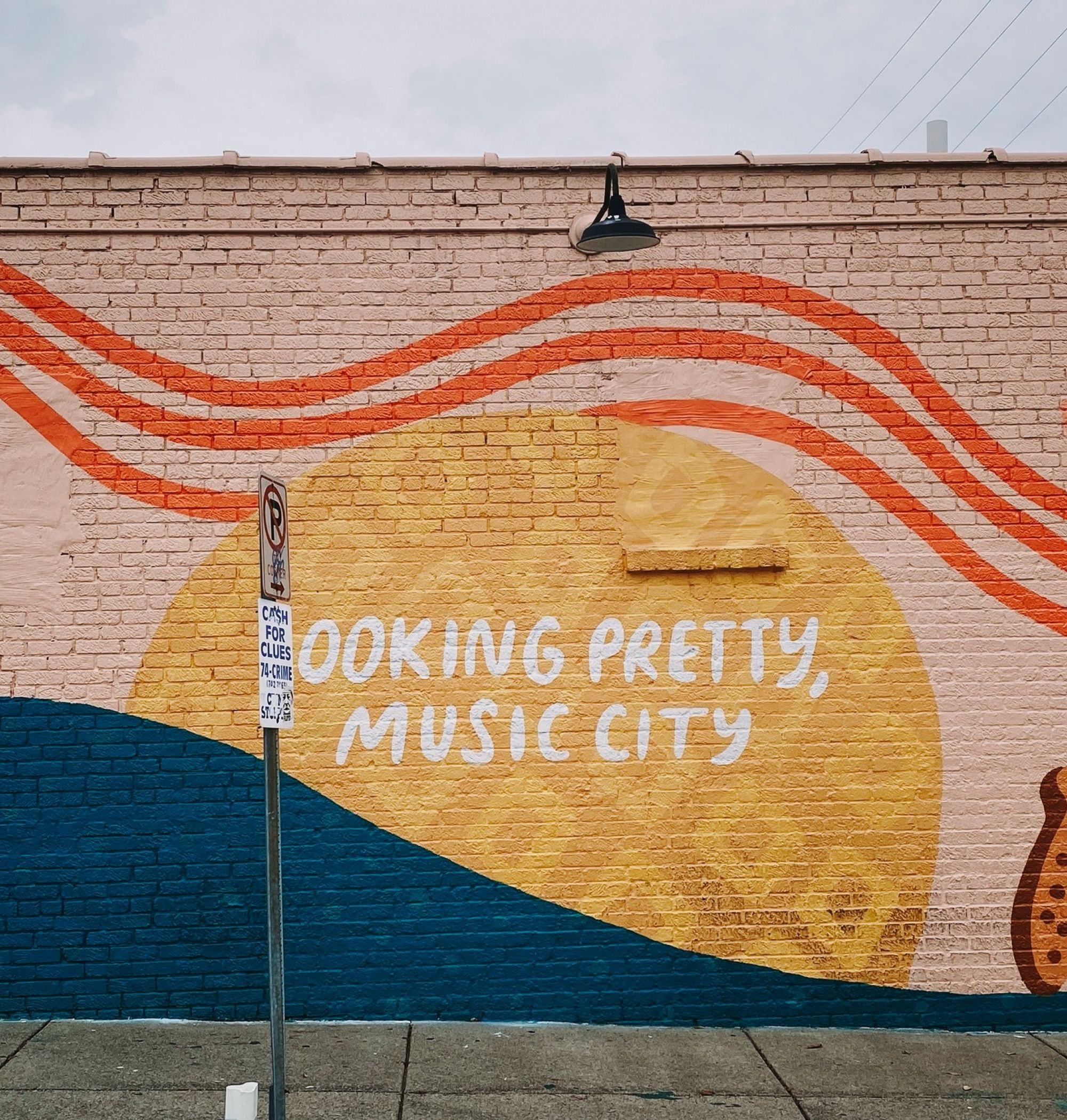 Wall mural art on a city street in Nashville, TN