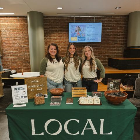 Thank you to everyone who stopped by our booth at the housing fair yesterday! 

Special shoutout to @cookiesbykarsen & @bloomcoffeecart 🌸🍪

We look forward to helping you all find your new place to call home 🏠 

#livelocal #midtownnashville #apartmentsinnashville #nashvilleliving #nashvilleapartments