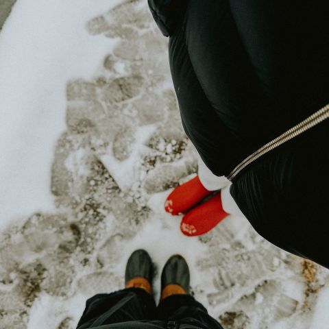 winter weather is headed our way this weekend! ❄️
a few simple step can help keep your home warm and worry-free:

- let your faucets drip slightly 
- open cabinets under sinks to allow warm air to circulate and keep those pipes toasty 
- keep your heat set no lower than 65°

stay cozy, enjoy the winter weekend and please reach out if you notice and leaks or issues. 

stay safe! ☃️