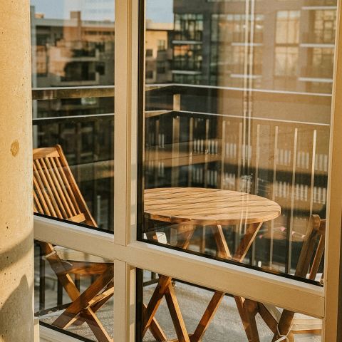 Patio season has arrived 😍

#local #livelocal #localnashville #nashville #nashvilletn #apartmentsinnashville #highrise #patio #nashvilleapartments