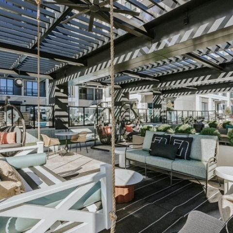 Sunsets, fresh air, and golden hour at LOCAL 🌇
Our outdoor terrace is the perfect place to unwind, connect, and enjoy the moment.

#LiveLOCAL #Midtownapartments #Midtownnashville #Nashvilleliving #Nashvilleapartments