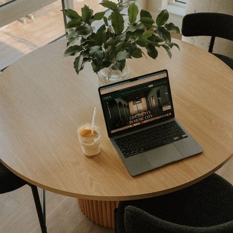 Summer days hit different at LOCAL☀️

Which amenity is your go-to hangout spot?

#livelocal #apartmentsinnashville #nashvilleapartments #midtownnashville #apartmenttherapy